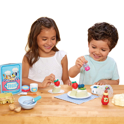Creative Chefs™ Bluey - Pavlova Kit - Pretend Dessert Kit with Recipe Cards and Reusable Mix with Step-by-Step Pretend Dessert Making